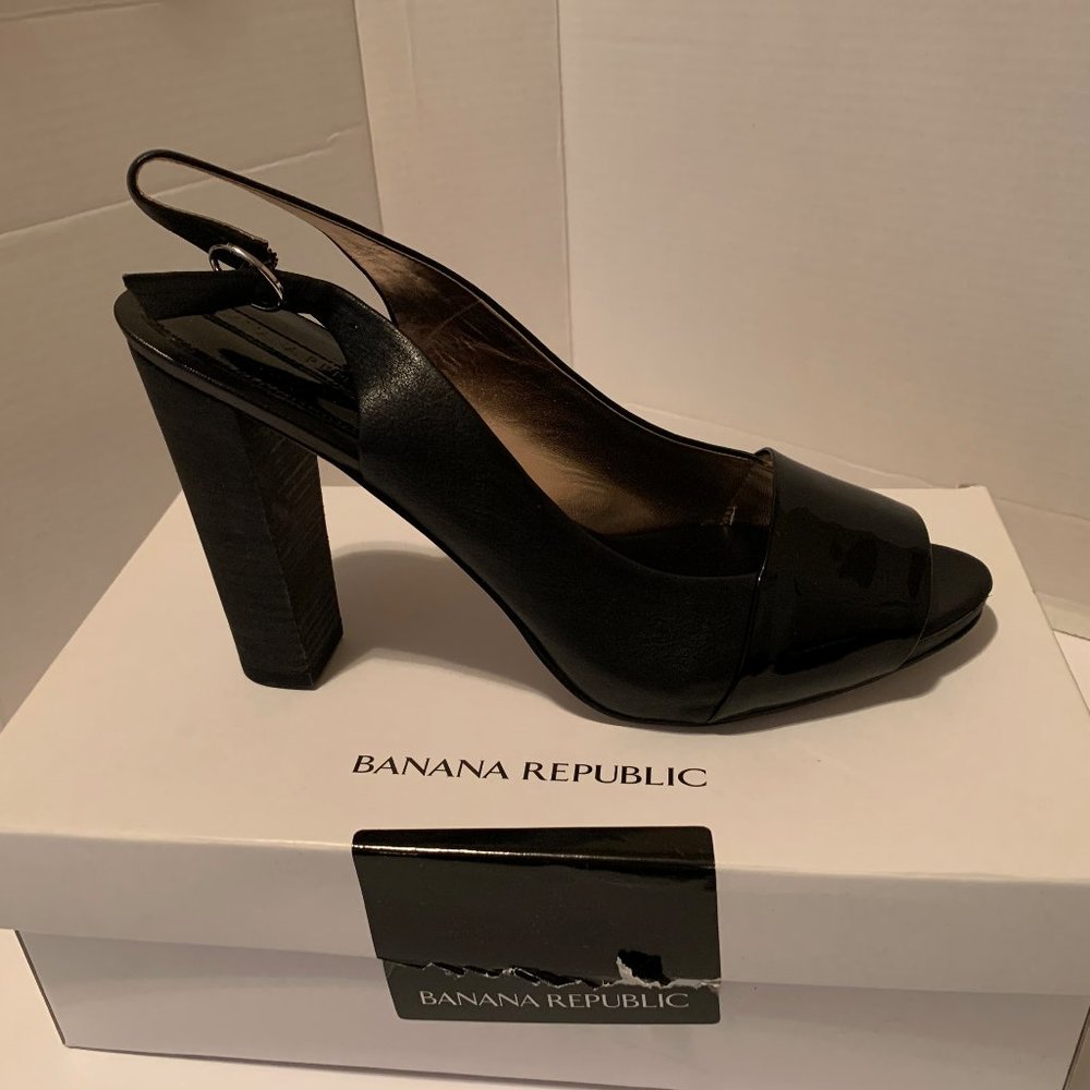 Black  Banana Republic dress shoe